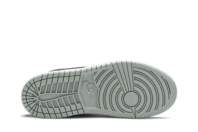 Krossovki-Air-Jordan-1-Mid-PS-Light-Smoke-Grey-3