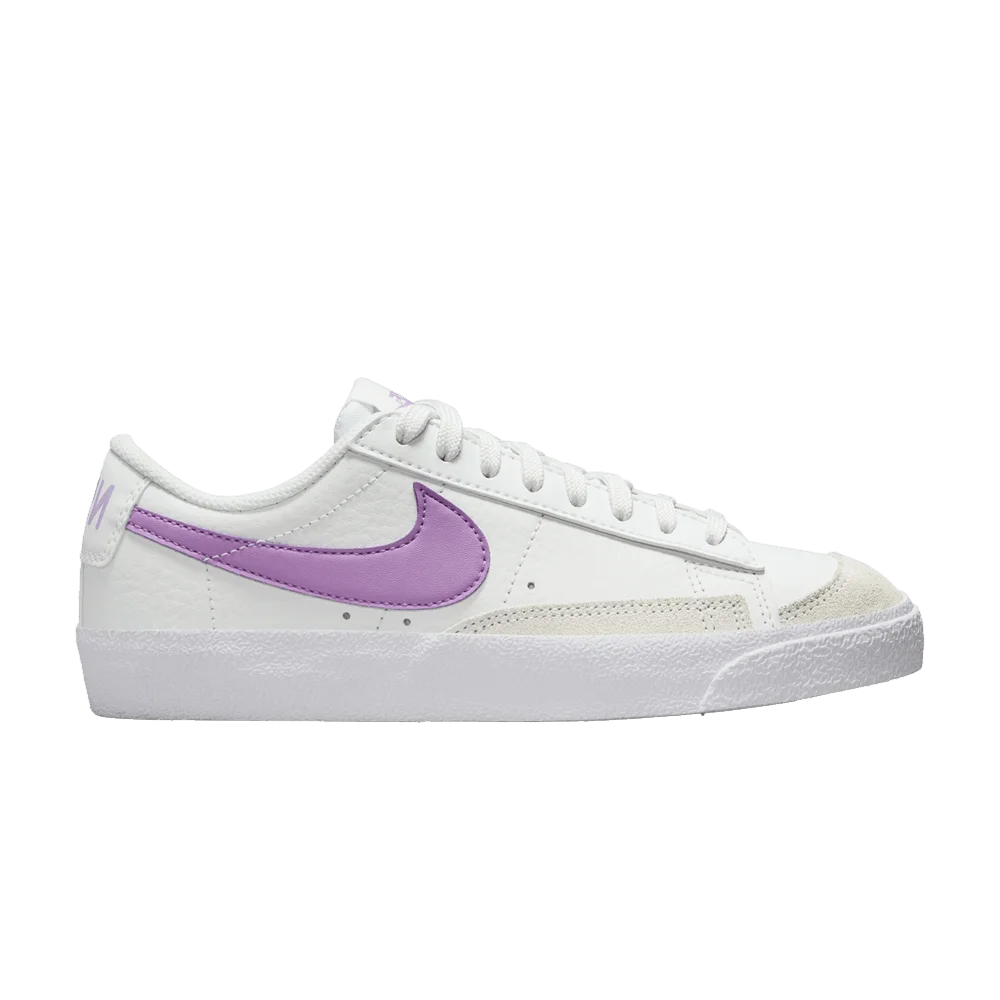 Krossovki-Nike-Blazer-Low-77-Vintage-GS-White-Rush-Fuchsia