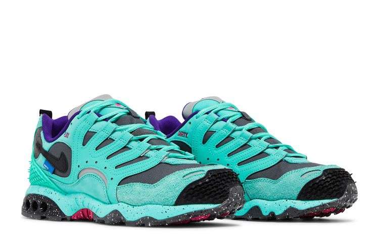 undefeated-x-air-terra-humara-light-menta-fn7546-301_07