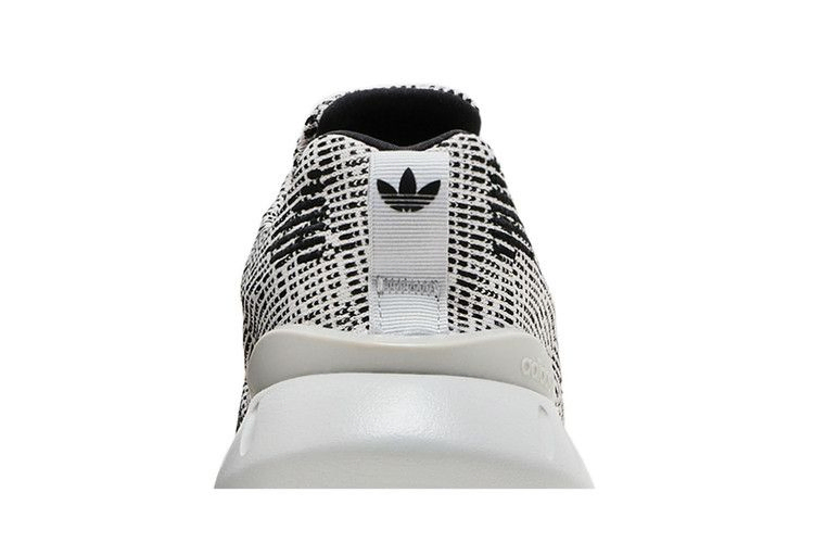 swift-run-22-j-grey-black-gz1555_06