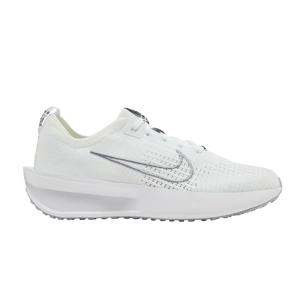 Кроссовки Nike Wmns Interact Run 'White Metallic Silver'