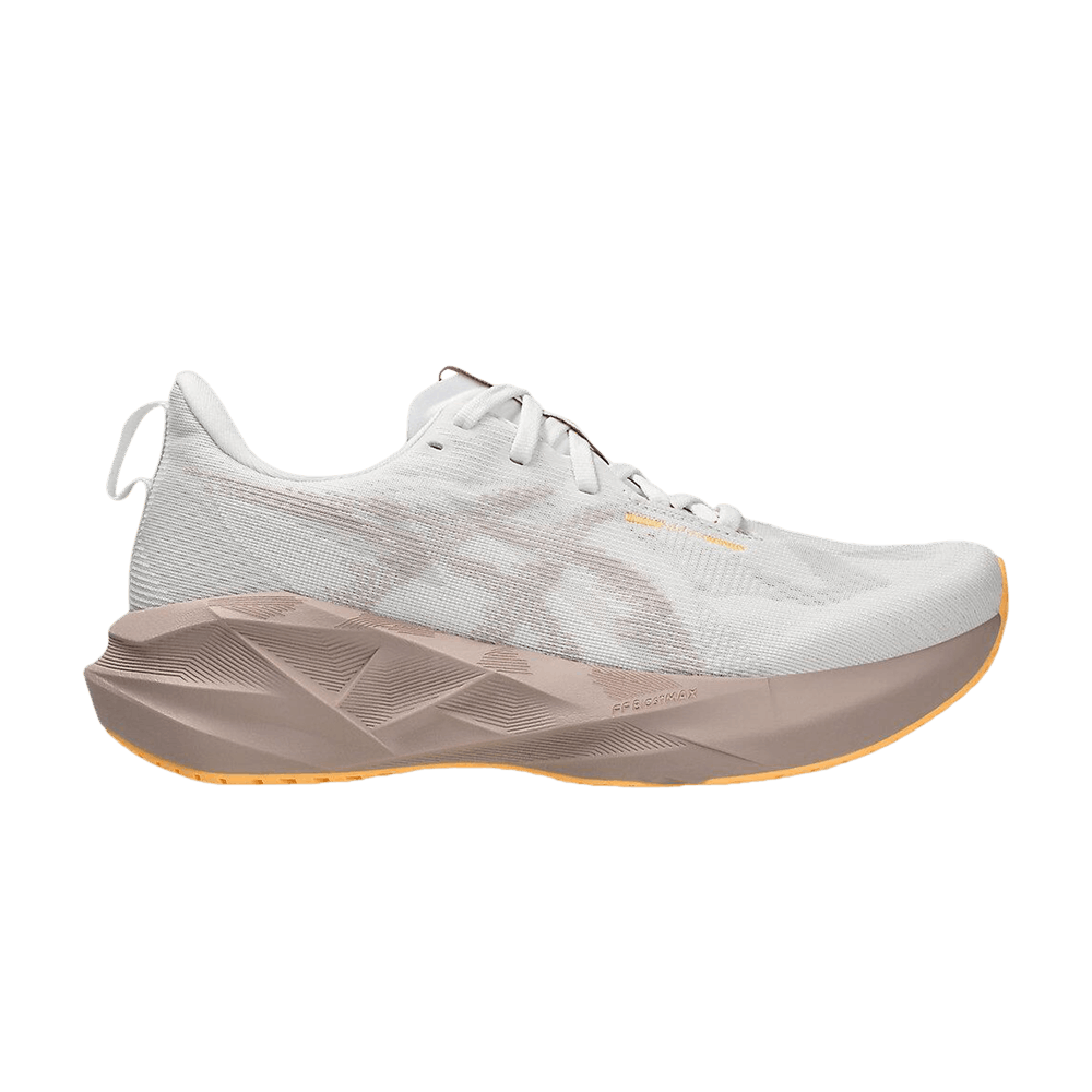 Кроссовки Asics Wmns Novablast 5 'White Fawn'