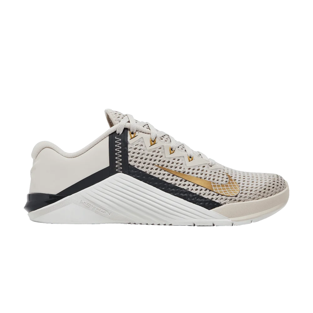 Krossovki-Nike-Wmns-Metcon-6-Light-Orewood-Brown
