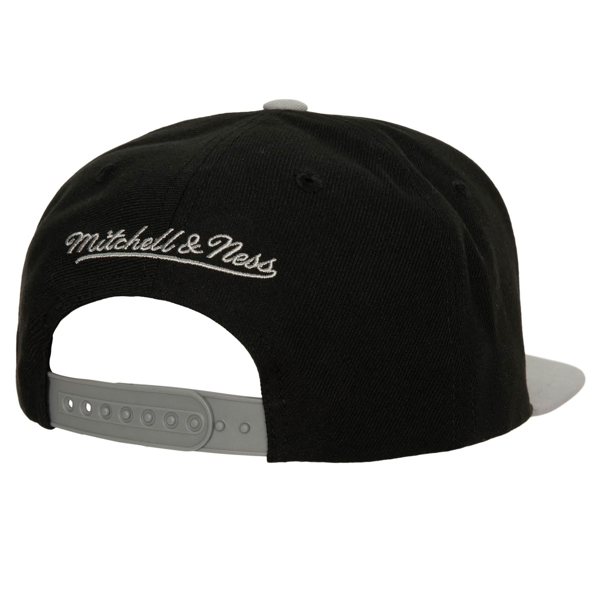 Mitchell-Ness-Cross-Check-Snapback-Brooklyn-Nets-Hat-1