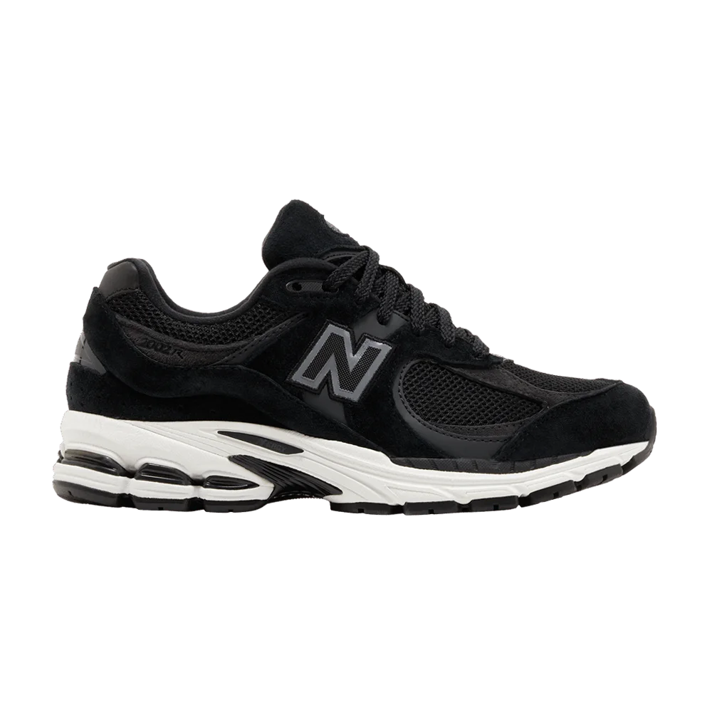 Krossovki-New-Balance-2002R-Black-Gunmetal