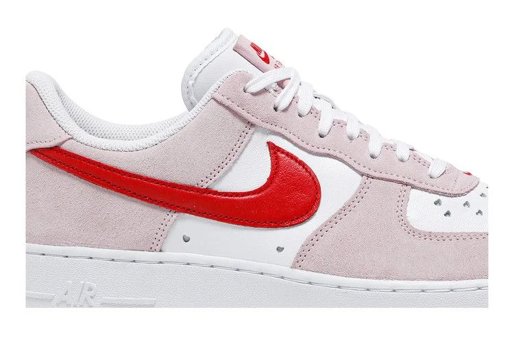 Кроссовки Nike Air Force 1 Low '07 QS 'Valentine’s Day Love Letter'