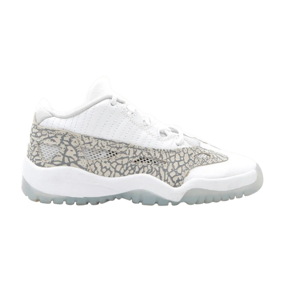 Krossovki-Air-Jordan-11-Retro-Low