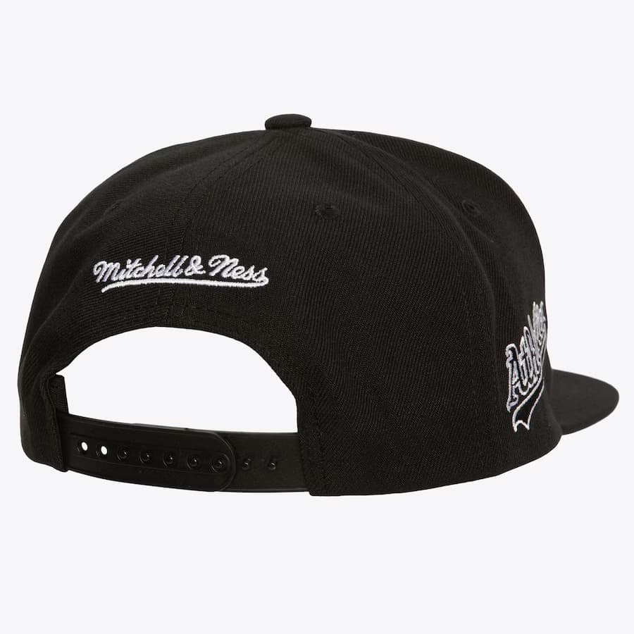 Mitchell-Ness-Black-White-Athletics-Evergreen-OG-Snapback-Hat-1