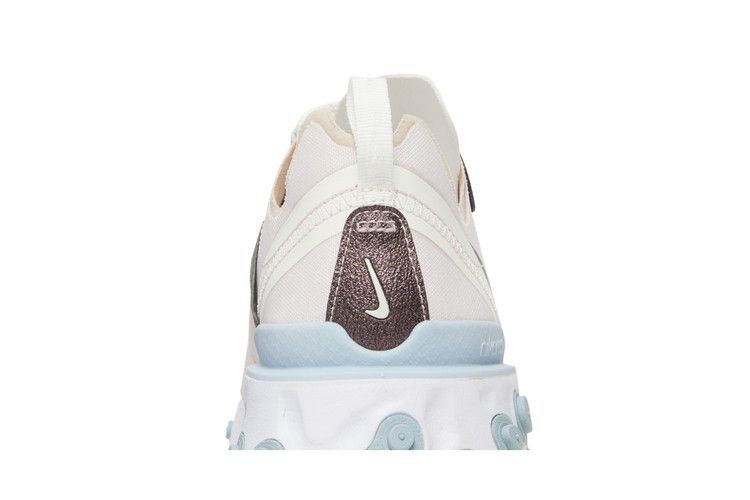 Кроссовки Nike Wmns React Element 55 SE 'Barely Rose'
