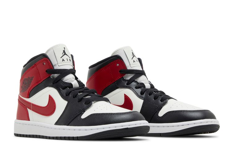 wmns-air-jordan-1-mid-black-toe-bq6472-160_07