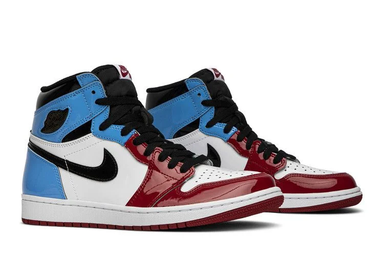 Krossovki-Air-Jordan-1-Retro-High-OG-Fearless-7