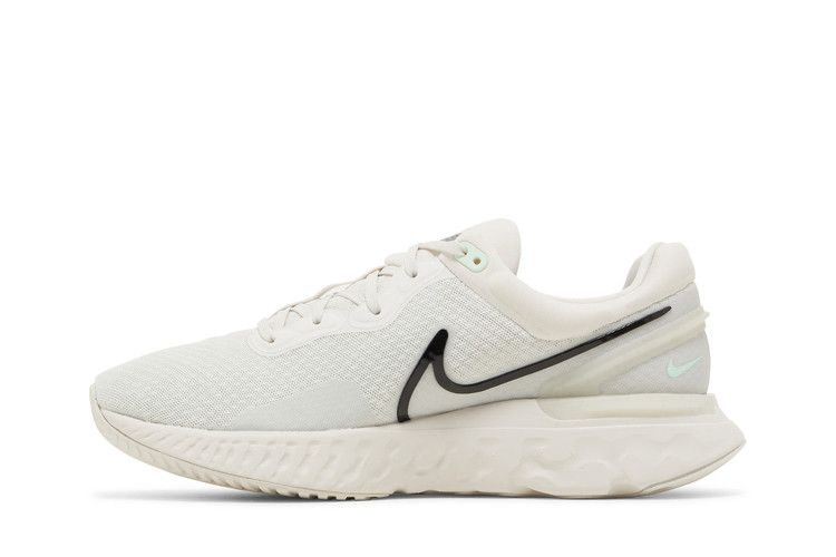 react-miler-3-phantom-light-bone-dd0490-004_02