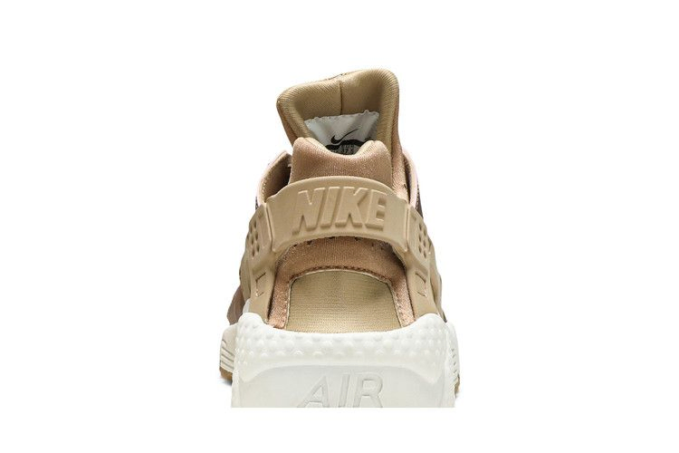 wmns-huarache-run-859429-900_06