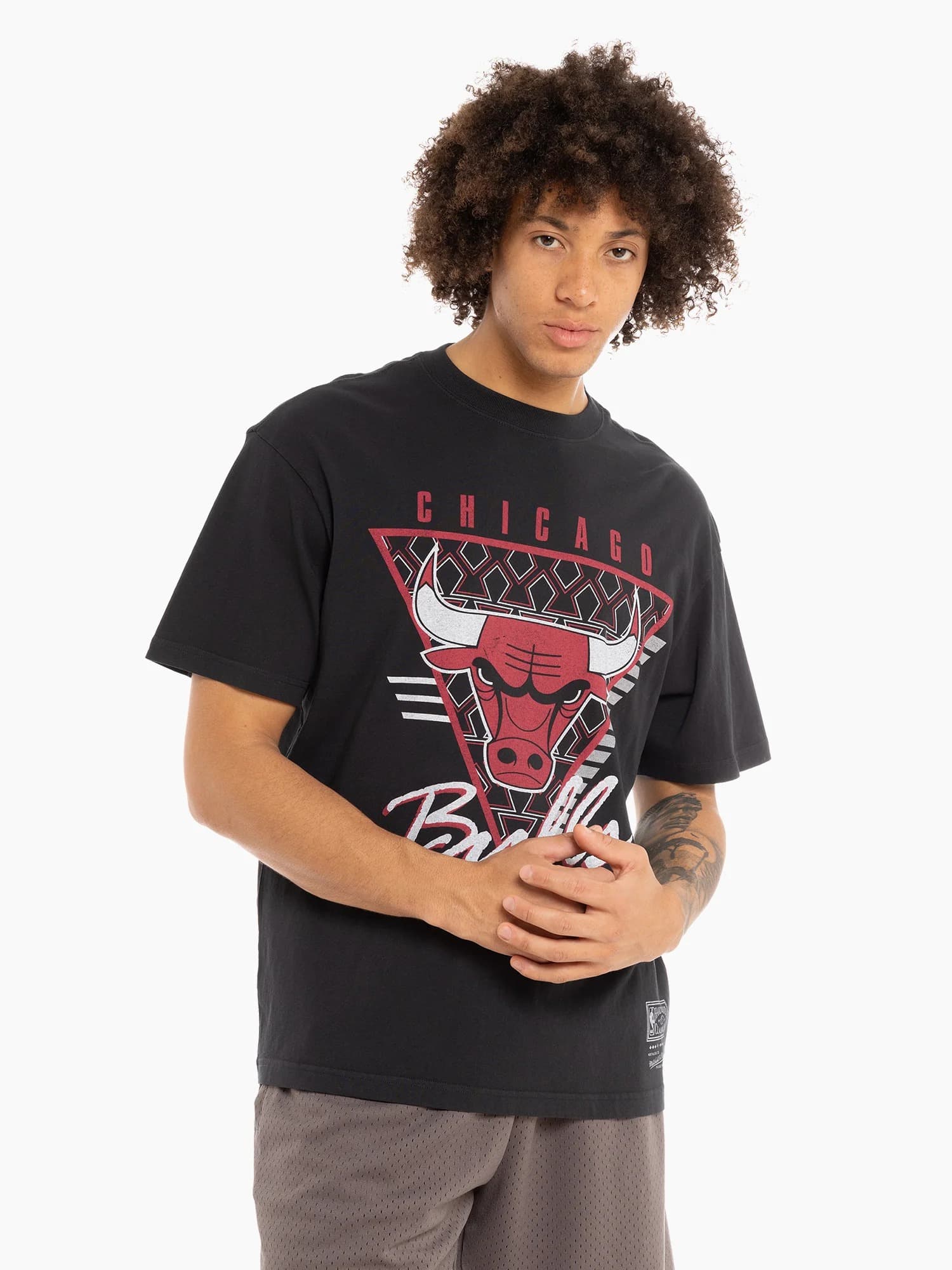 Футболка Mitchell & Ness Chicago Bulls Tri Logo Vintage T-Shirt