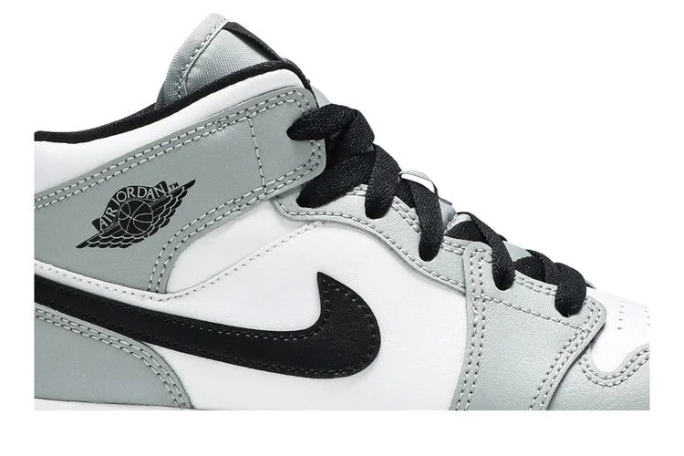 Krossovki-Air-Jordan-1-Mid-PS-Light-Smoke-Grey-1