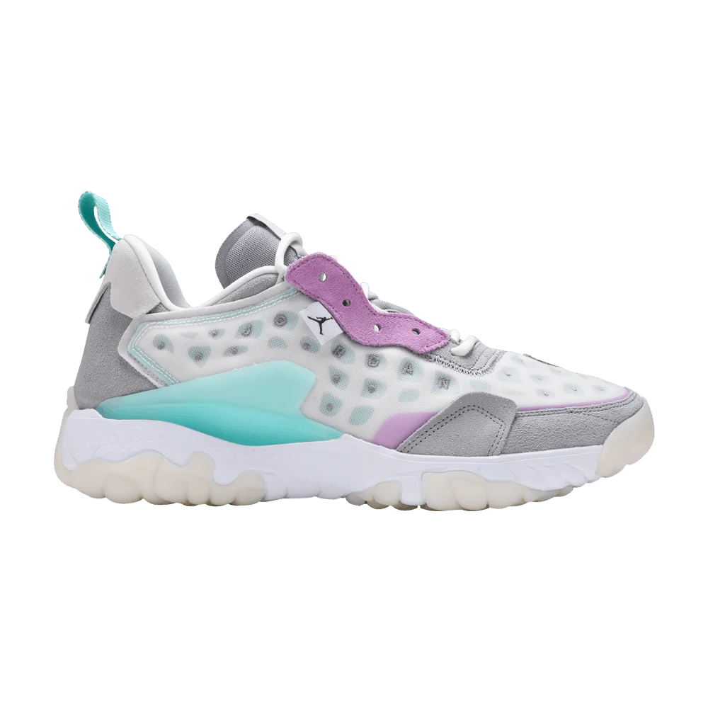 Krossovki-Air-Jordan-Delta-2-Platinum-Grape-Ice