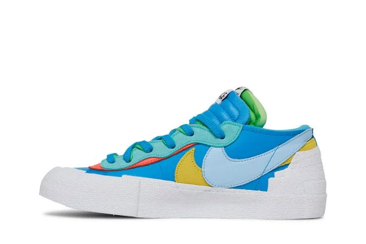 Кроссовки KAWS x sacai x Nike Blazer Low 'Neptune Blue'