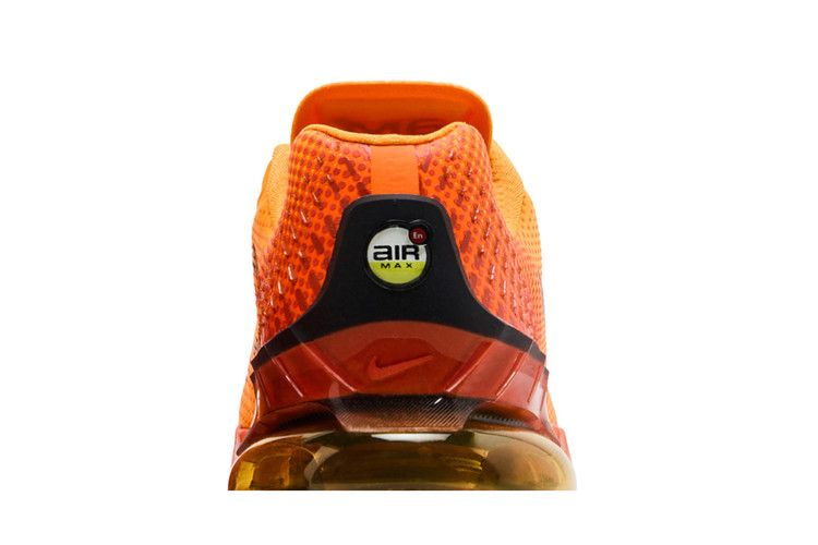 Кроссовки Nike Air Max Phoenix 'Total Orange'