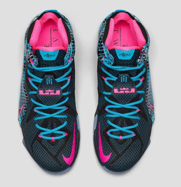 Кроссовки Nike LeBron 12 '23 Chromosomes'