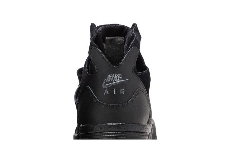 Кроссовки Nike Air Trainer Huarache 'Triple Black'