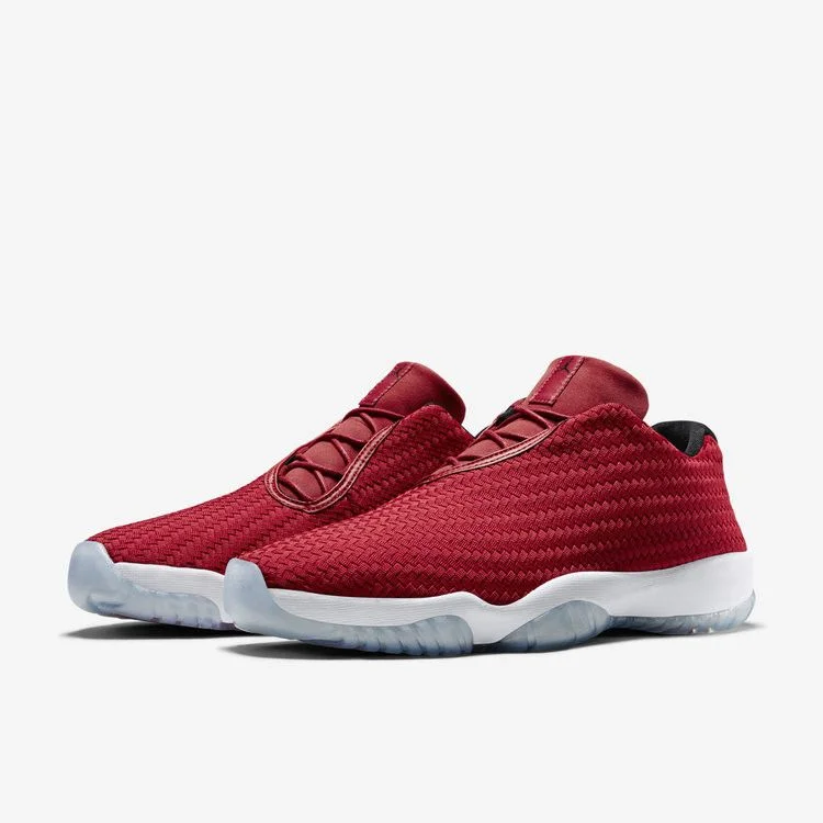 Krossovki-Air-Jordan-Future-Low-Gym-Red-White-2