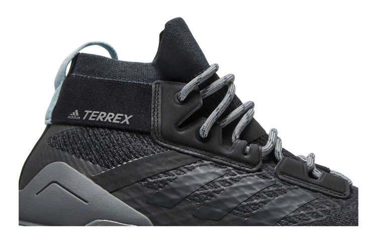 Кроссовки Adidas Wmns Terrex Free Hiker 'Carbon'