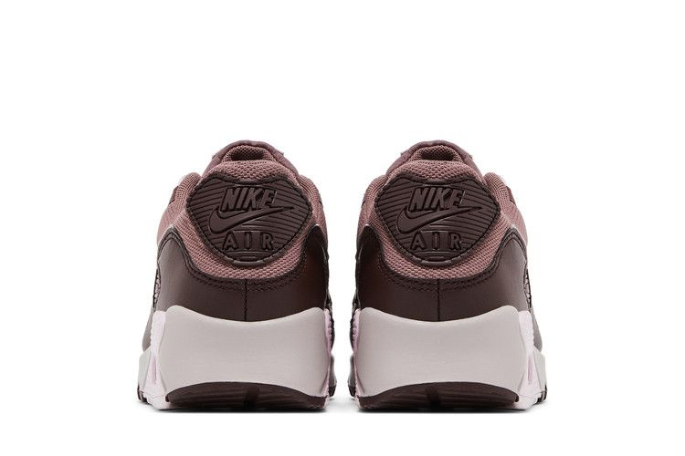 Кроссовки Nike Wmns Air Max 90 'Smokey Mauve'