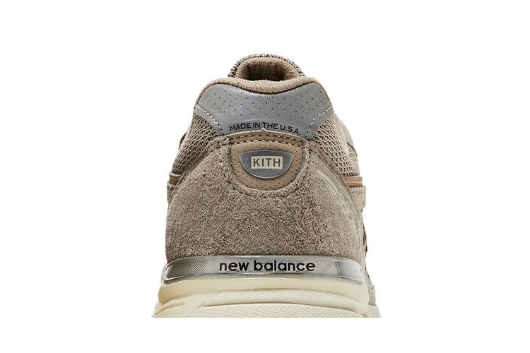 Кроссовки Kith x New Balance 990v4 Made in USA 'Moonrock'