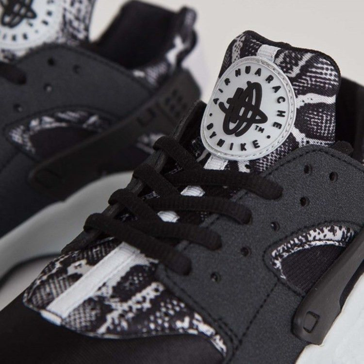 women-s-air-huarache-run-print-725076-002_04