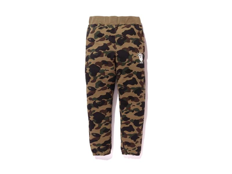 Спортивные штаны BAPE 1st Camo NYC Slim Sweatpants Green
