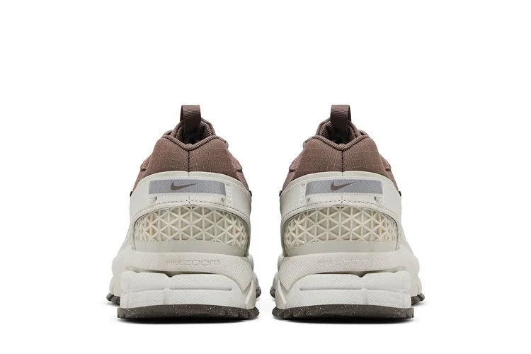 Кроссовки Nike Wmns Zoom Vomero Roam 'Light Bone Mink Brown'