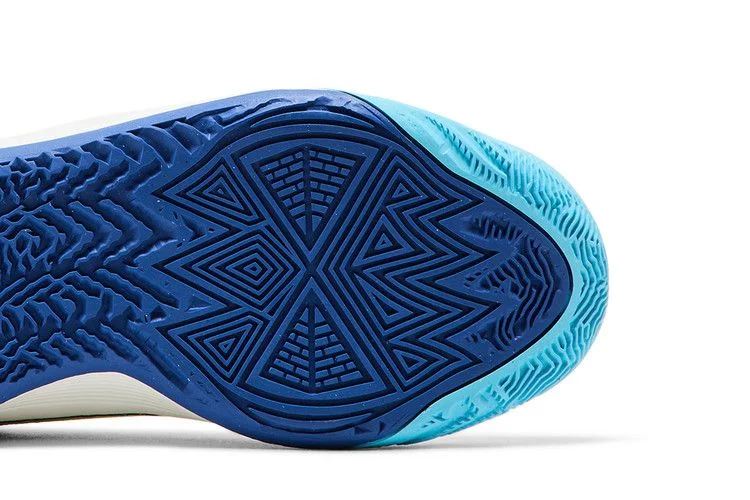 Кроссовки Nike Kyrie Flytrap 6 GS 'Kaleidoscope'