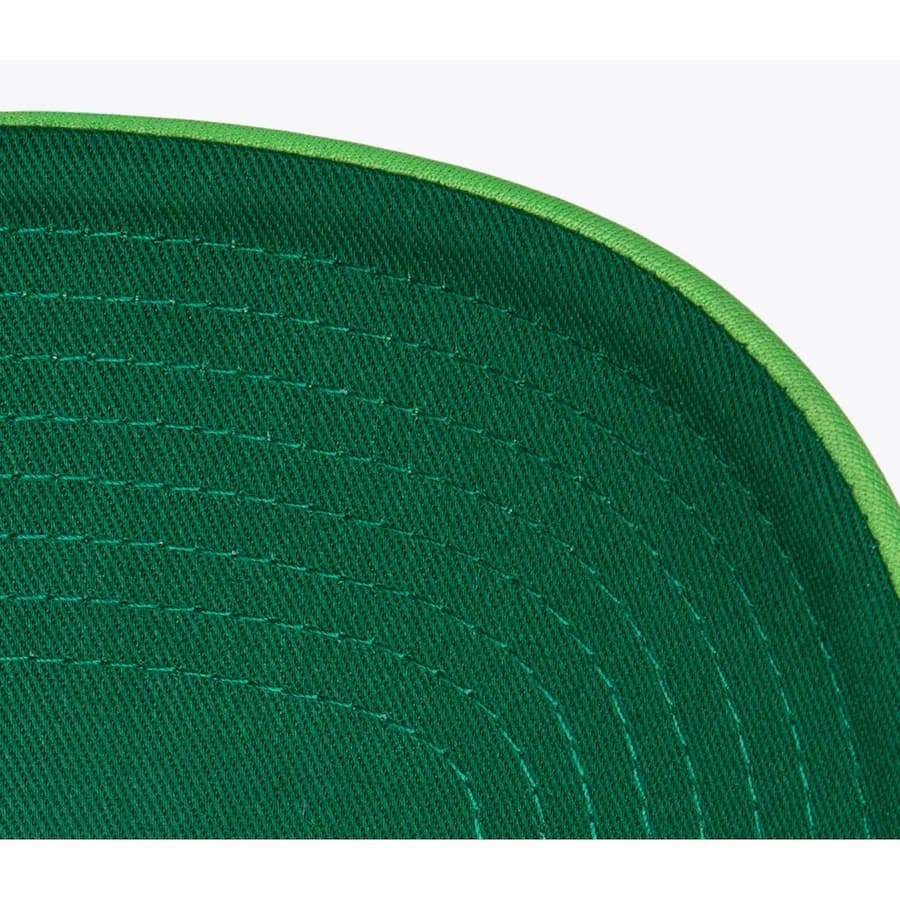 Бейсболка Mitchell & Ness Rave Green Seattle Sounders FC Sideline Trucker Snapback Hat