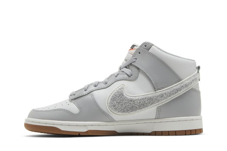 Кроссовки Nike Men's Dunk High 'Chenille Swoosh - Light Smoke Grey'
