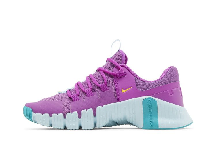 Кроссовки Nike Wmns Free Metcon 5 'Hyper Violet'