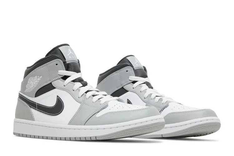 Krossovki-Air-Jordan-1-Mid-Light-Smoke-Grey-7
