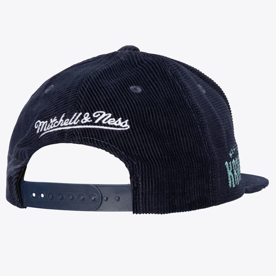 Бейсболка Mitchell & Ness Navy Seattle Kraken All Directions Corduroy Snapback Hat