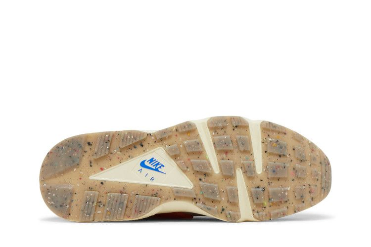 Кроссовки Nike Air Huarache Premium 'Enigma Stone'