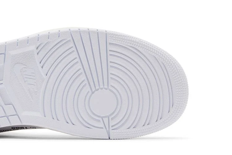 off-white-x-air-jordan-1-retro-high-og-alaska-aa3834-100_5