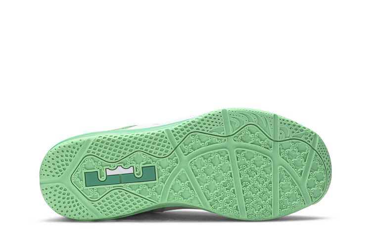 Кроссовки Nike Max LeBron 11 Low 'Easter'