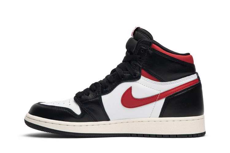 Кроссовки Air Jordan 1 Retro High OG GS 'Gym Red'