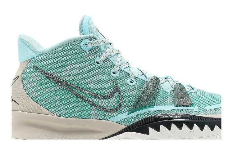 Кроссовки Nike Kyrie 7 'Copa'