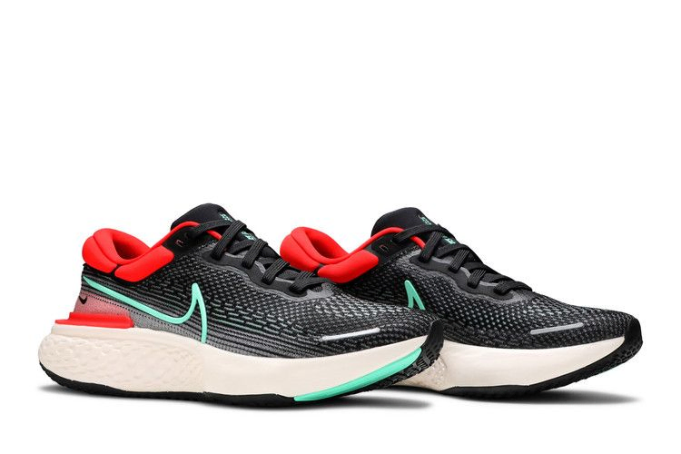 zoomx-invincible-run-flyknit-black-chile-red-ct2228-002_07
