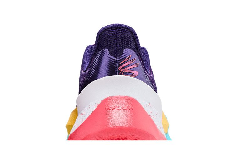 Кроссовки Under Armour Curry Series 7 'Curry World Tour'