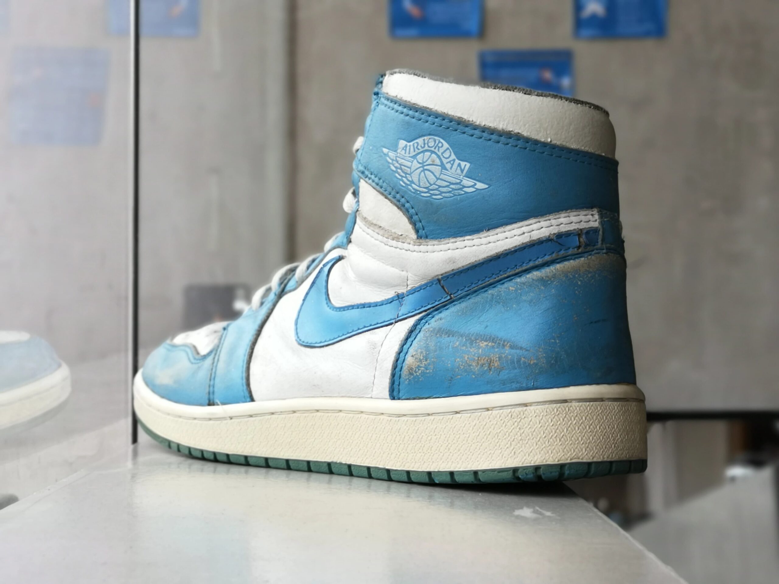 Air-Jordan-1-High-UNC-1985-2-scaled-1