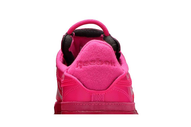Кроссовки Reebok Cardi B x Wmns Club C 'Dynamic Pink'