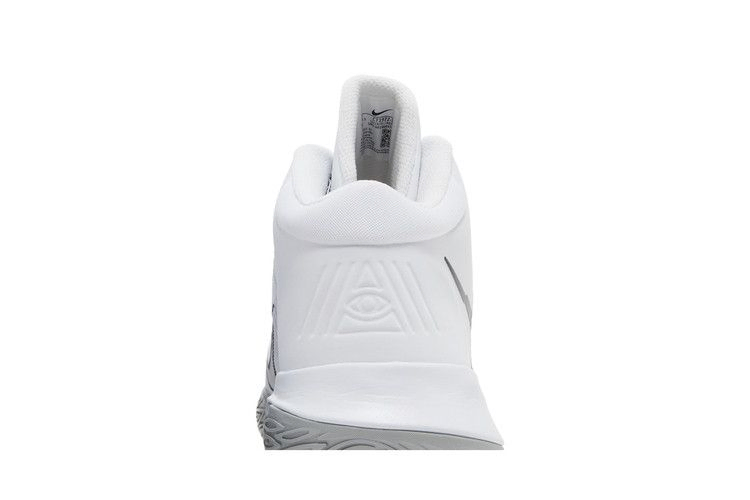 Кроссовки Nike Kyrie Flytrap 4 'White Metallic Silver'