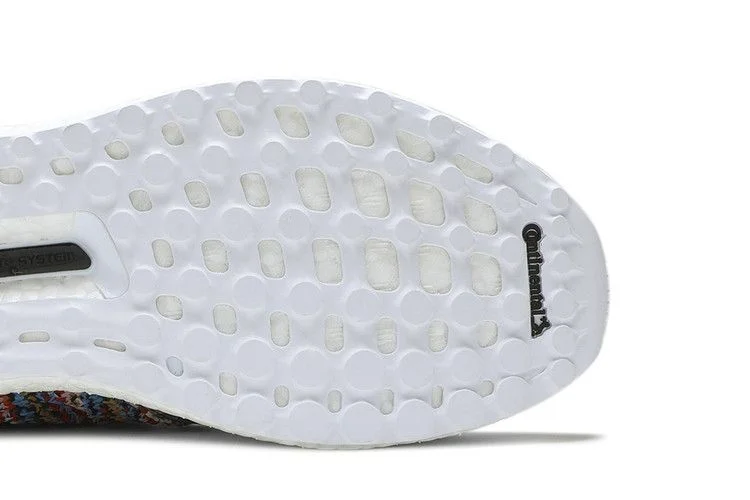 Krossovki-Missoni-x-adidas-UltraBoost-Clima-White-Multicolor-4