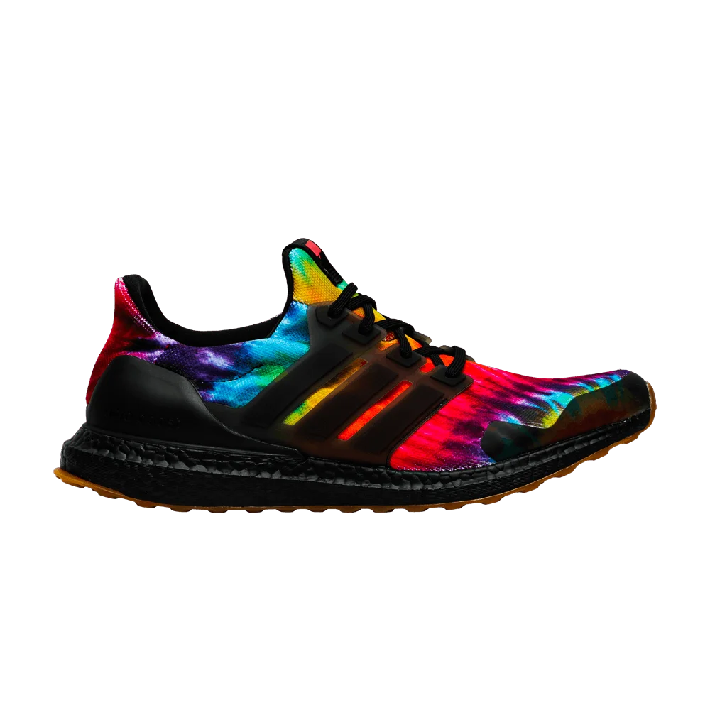 Krossovki-Nice-Kicks-x-adidas-UltraBoost-Woodstock-Black