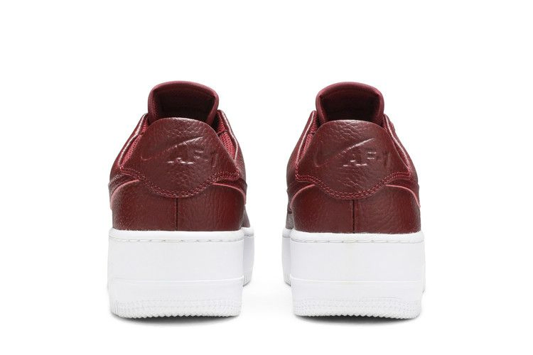 wmns-air-force-1-sage-low-team-red-ar5339-602_05